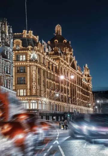 London's luxury Knightsbridge location