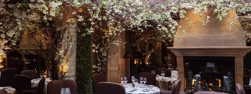 Clos Maggiore with the fireplace and winter tree decorations