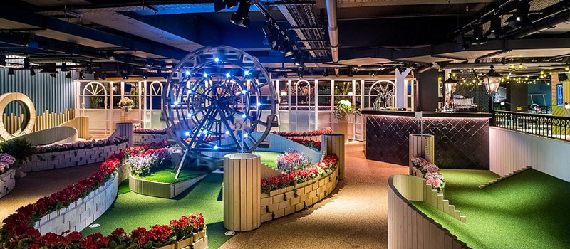 The crazy golf course and ferris wheel inside Swingers